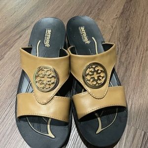 Aerosoft sandals